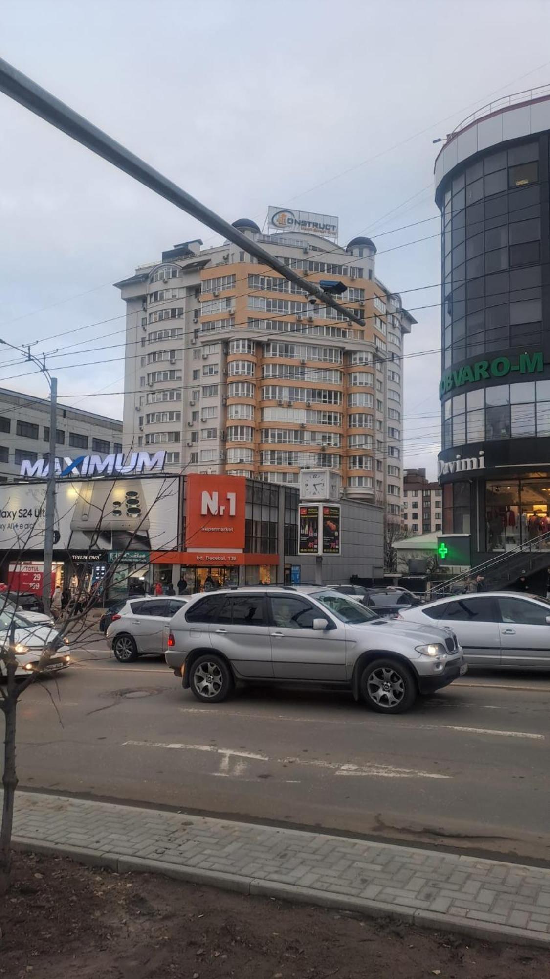 Аэропорт Апартаменты 24&24 Chişinǎu Buitenkant foto